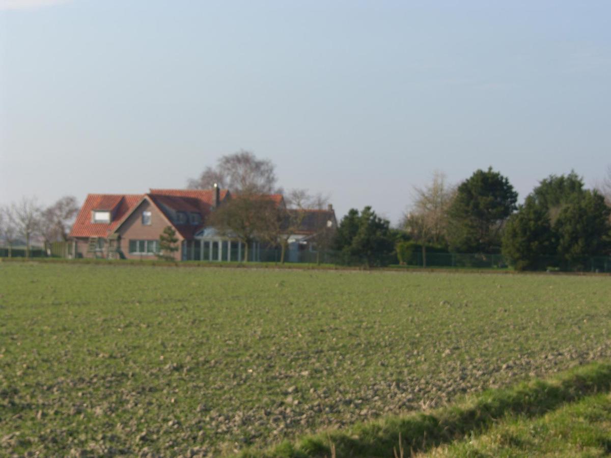 Bed and Breakfast Slapen Bij De Zeeuwse Lala IJzendijke Экстерьер фото